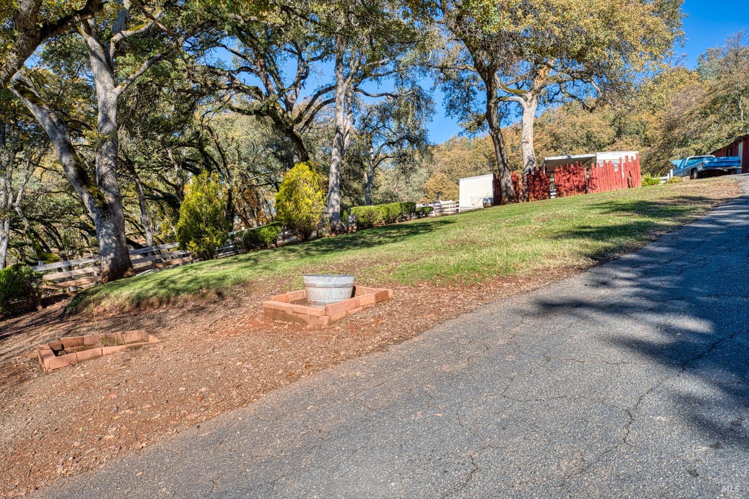 Detail Gallery Image 63 of 75 For 9196 Upper Lake Lucerne Rd, Upper Lake,  CA 95485 - 3 Beds | 3/1 Baths