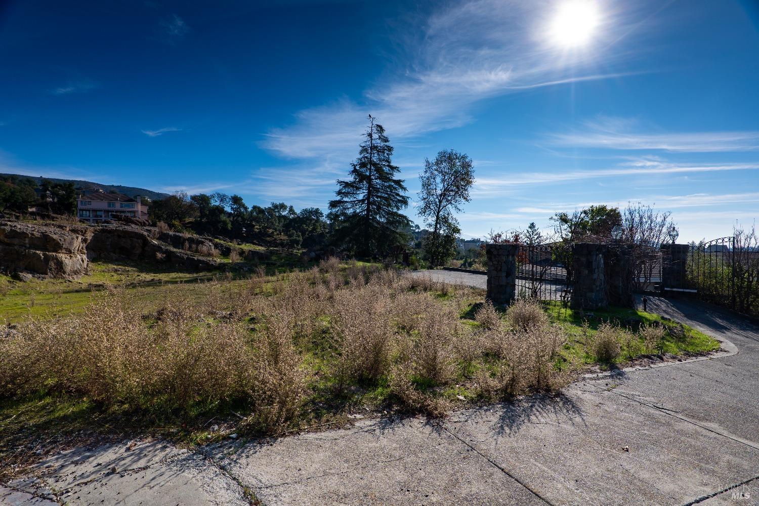 Detail Gallery Image 13 of 19 For 113 Canyon Dr, Napa,  CA 94558 - – Beds | – Baths