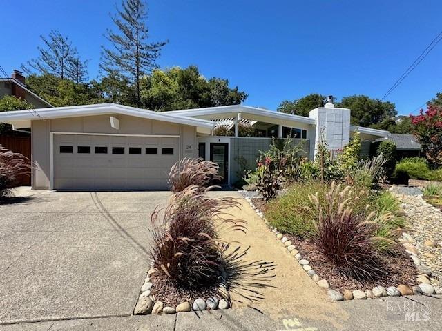 Detail Gallery Image 1 of 19 For 24 Twelveoak Hill Dr, San Rafael,  CA 94903 - 4 Beds | 2 Baths