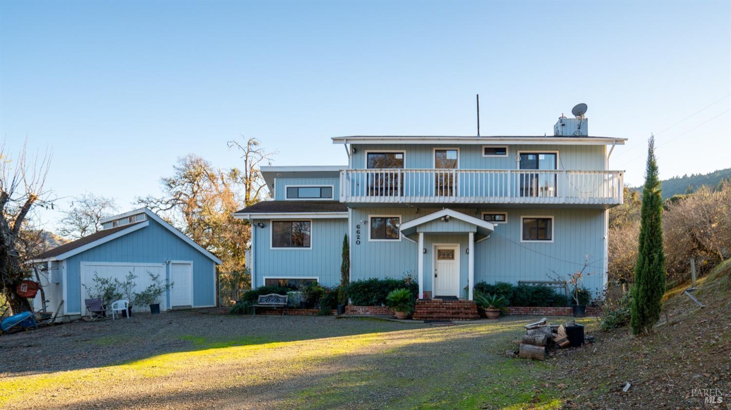 Detail Gallery Image 4 of 48 For 6620 Robinson Creek Rd, Ukiah,  CA 95482 - 5 Beds | 3 Baths