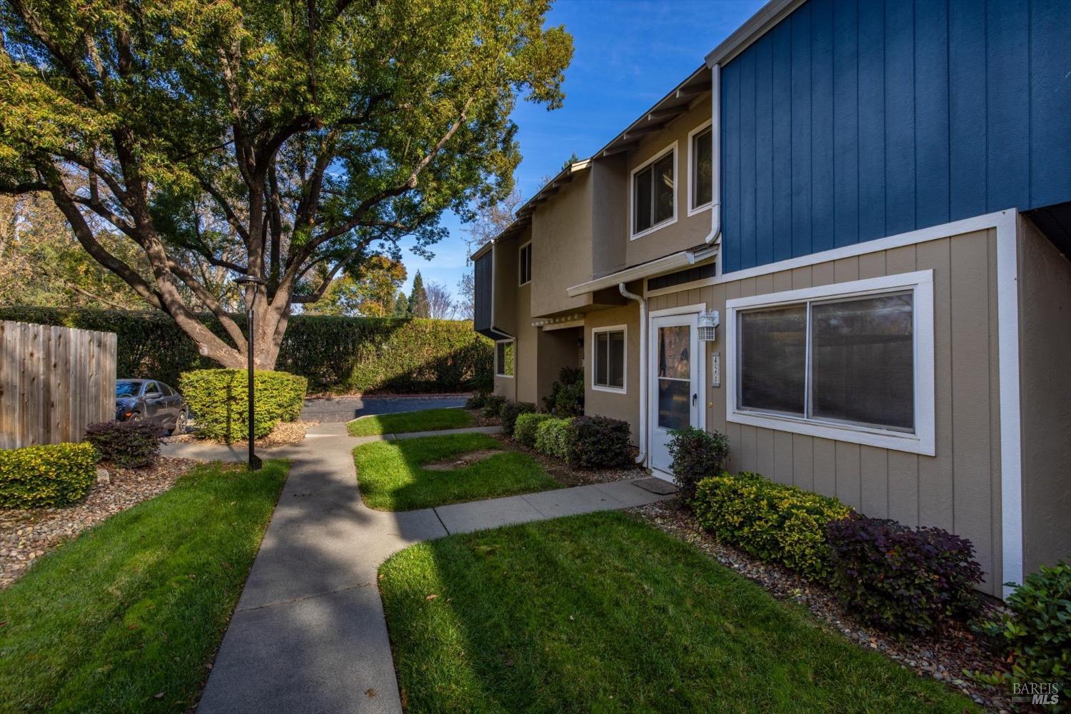 Detail Gallery Image 2 of 44 For 428 Stinson Ave, Vacaville,  CA 95688 - 3 Beds | 1/1 Baths