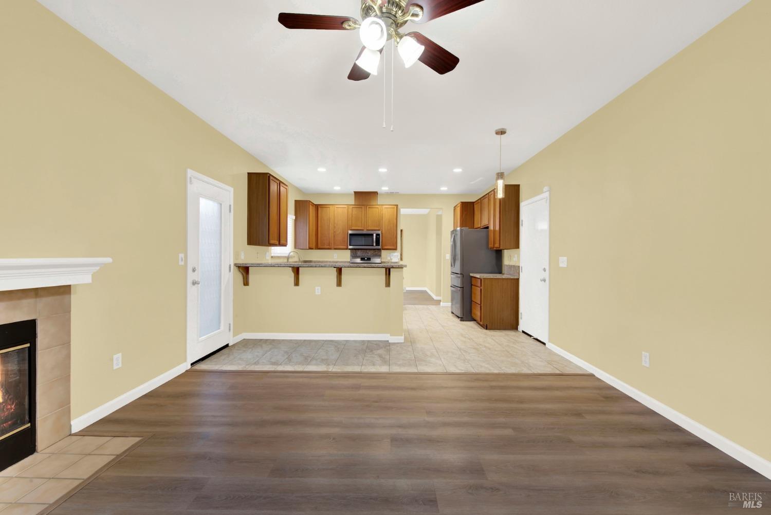 Detail Gallery Image 25 of 72 For 4349 Pine Creek Cir, Fairfield,  CA 94534 - 4 Beds | 2/1 Baths