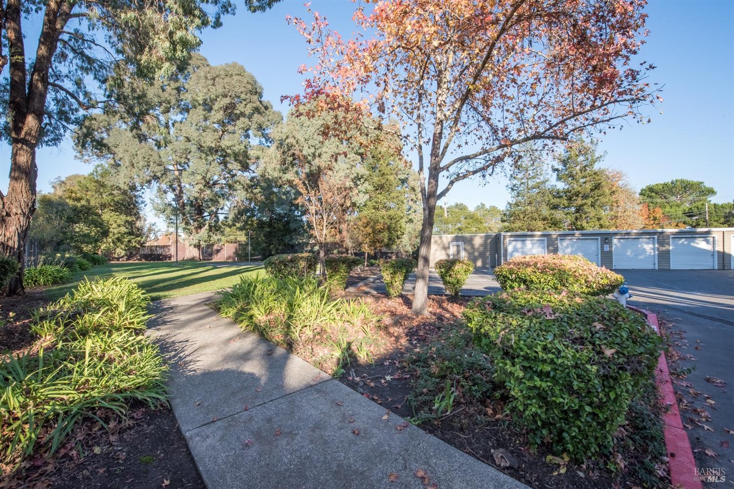 Detail Gallery Image 26 of 26 For 2147 W Steele Ln, Santa Rosa,  CA 95403 - 2 Beds | 1/1 Baths