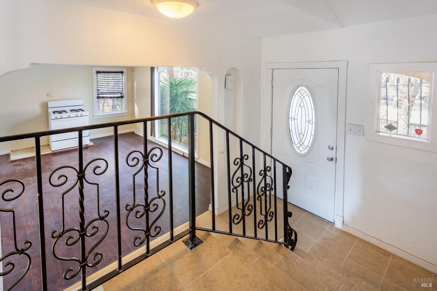 Detail Gallery Image 10 of 21 For 1815 Tennessee St, Vallejo,  CA 94590 - 2 Beds | 1 Baths