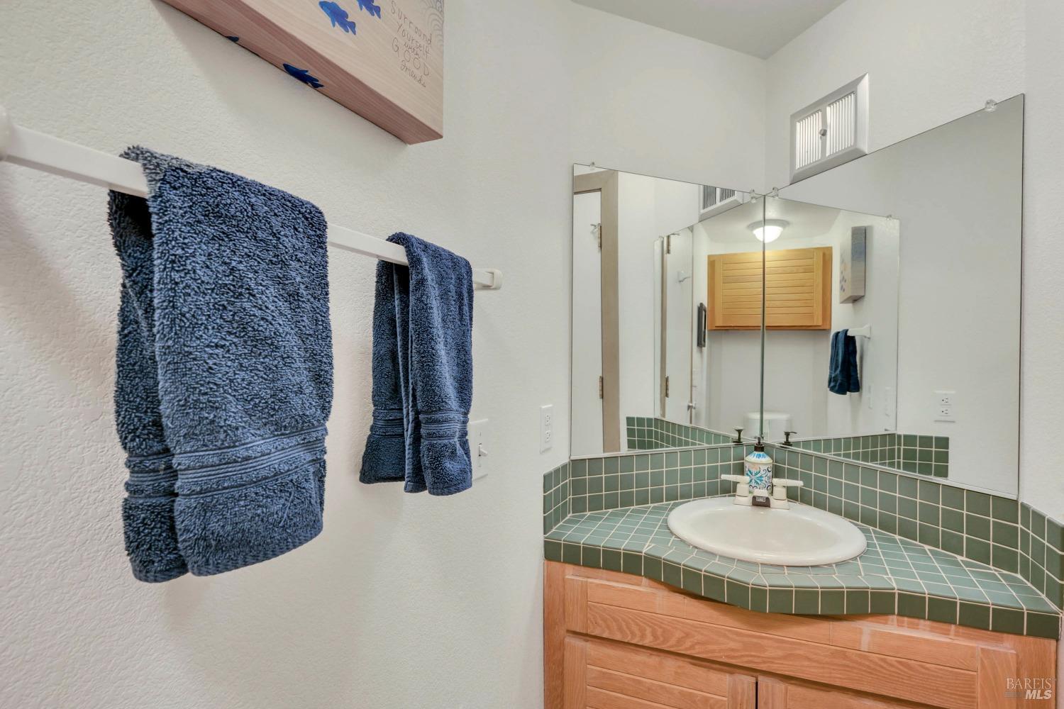 Detail Gallery Image 26 of 38 For 20694 Heron Dr, Bodega Bay,  CA 94923 - 4 Beds | 3/1 Baths