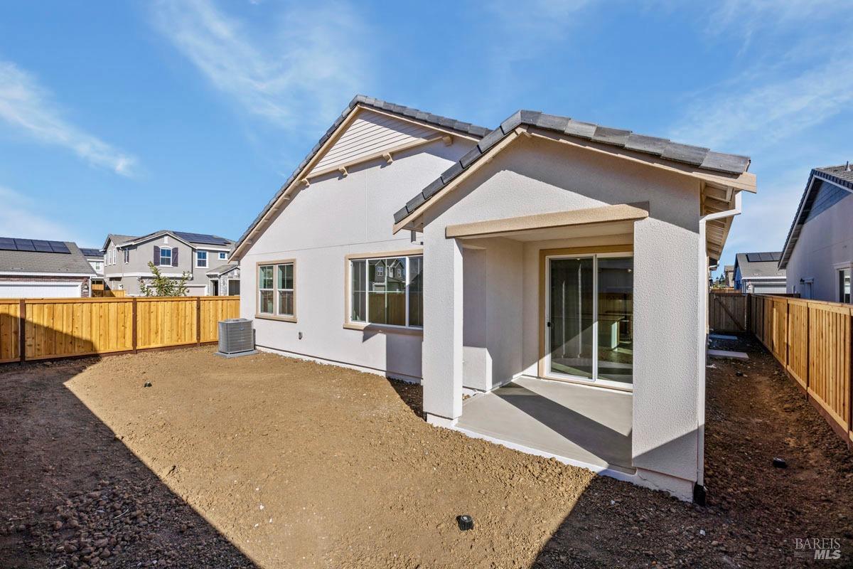 Detail Gallery Image 13 of 13 For 448 Shefford Dr, Vacaville,  CA 95687 - 3 Beds | 2 Baths