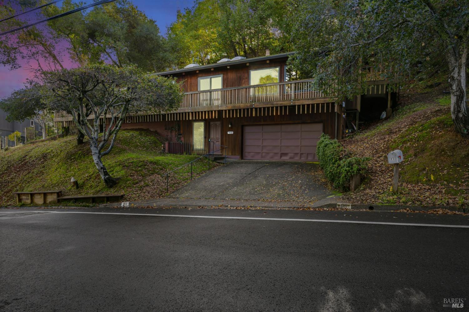 Detail Gallery Image 36 of 36 For 85 Woodside Dr, San Anselmo,  CA 94960 - 3 Beds | 2 Baths