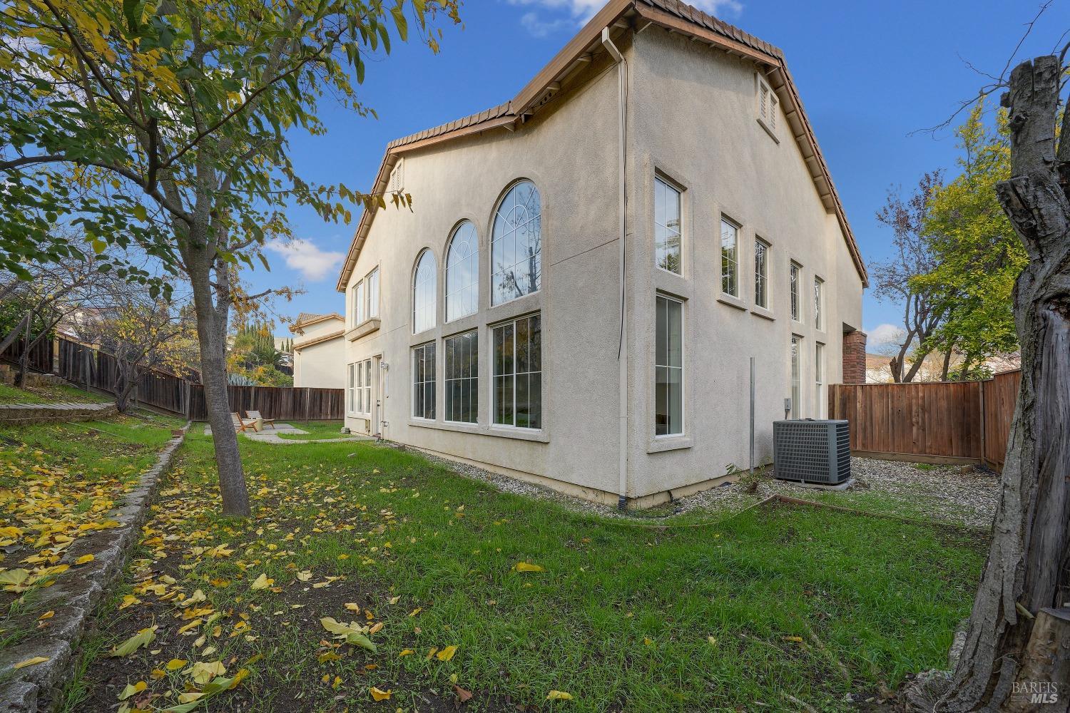 Detail Gallery Image 52 of 61 For 2825 Shelter Hill Dr, Fairfield,  CA 94534 - 5 Beds | 3 Baths