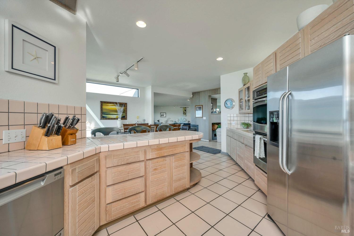 Detail Gallery Image 8 of 38 For 20694 Heron Dr, Bodega Bay,  CA 94923 - 4 Beds | 3/1 Baths