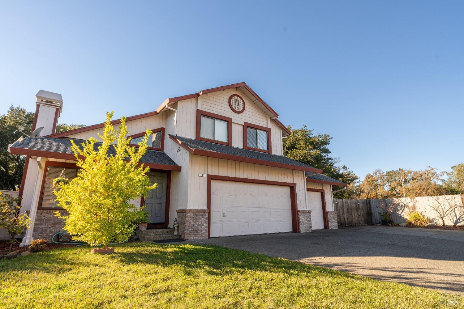 Detail Gallery Image 2 of 59 For 117 Los Robles Ave, Windsor,  CA 95492 - 3 Beds | 2/1 Baths