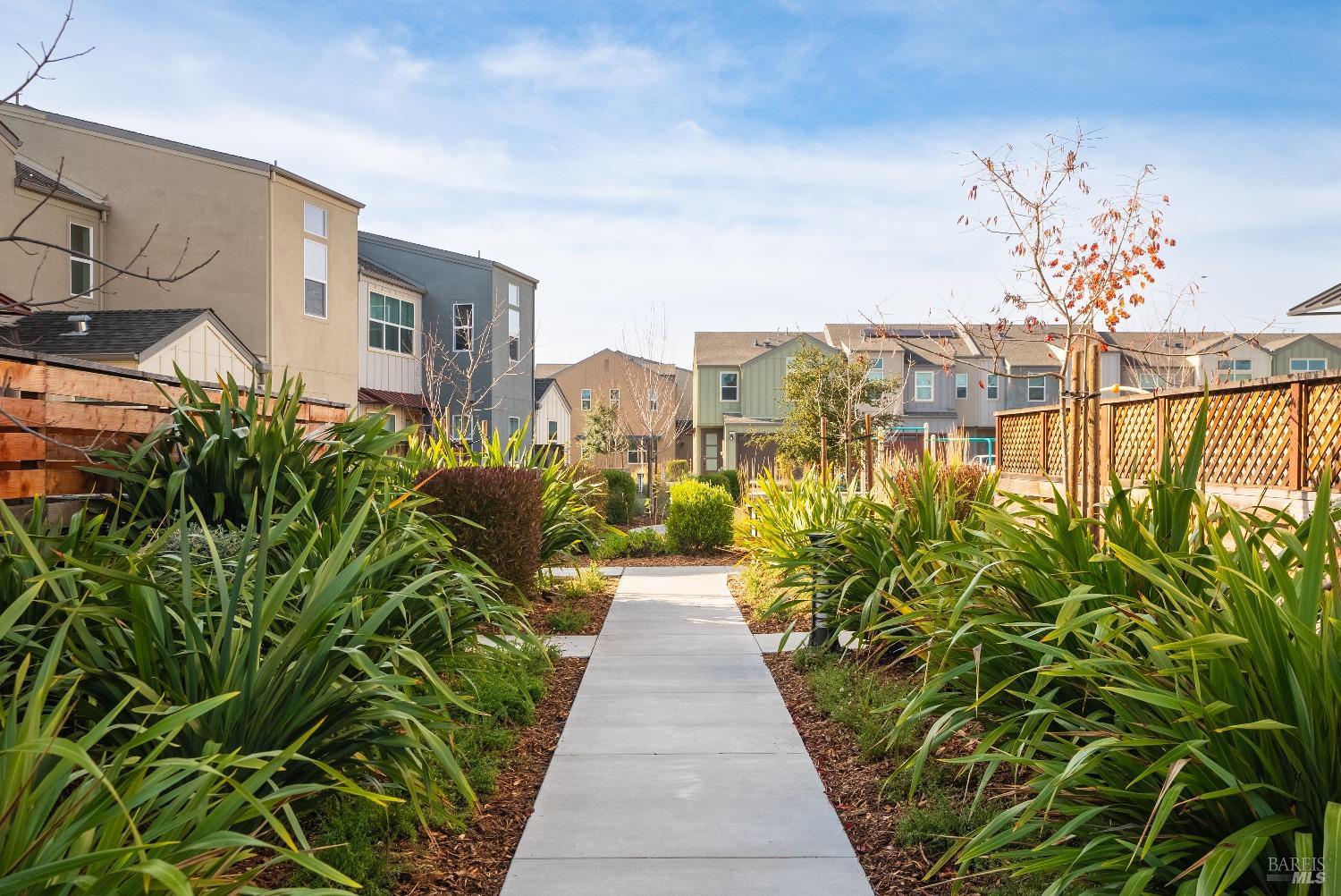 Detail Gallery Image 38 of 40 For 73 Myrsine Way, Santa Rosa,  CA 95407 - 4 Beds | 2/1 Baths