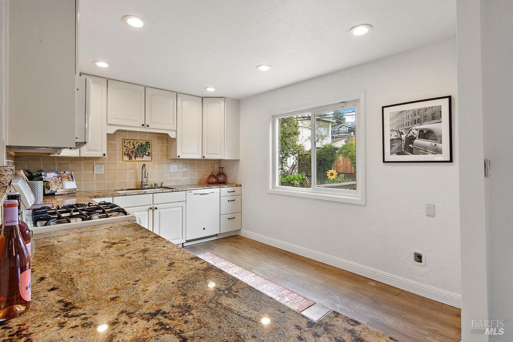 Detail Gallery Image 11 of 26 For 831 Brentwood Ave, Vallejo,  CA 94591 - 3 Beds | 1 Baths