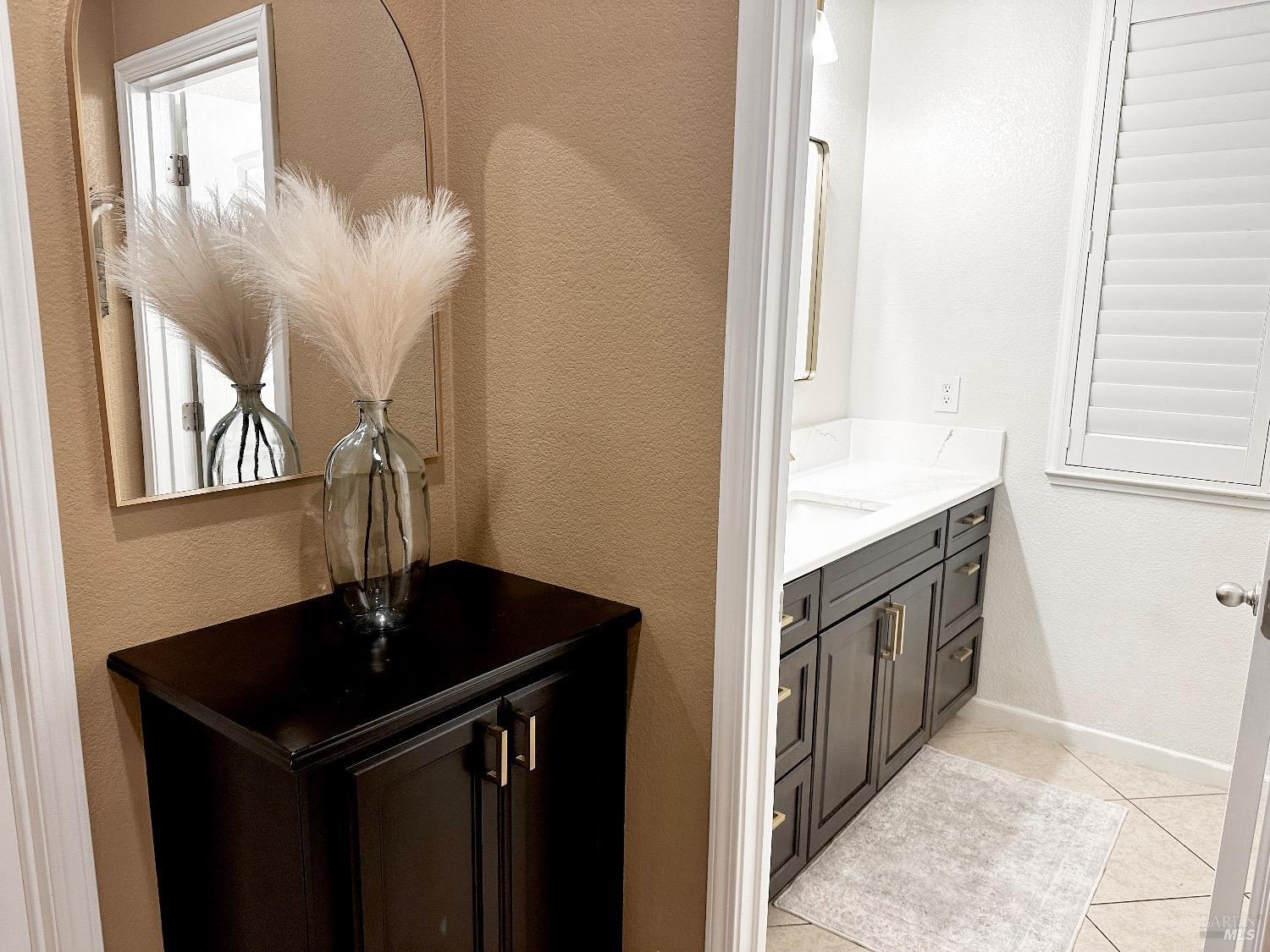 Detail Gallery Image 13 of 32 For 7030 Westminster Ct, Vacaville,  CA 95687 - 3 Beds | 2 Baths