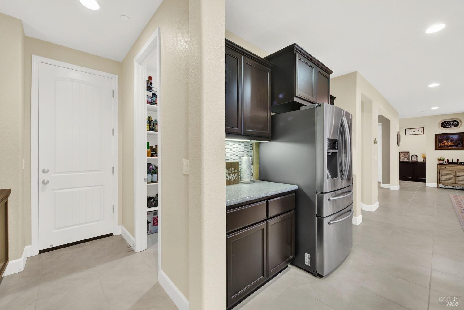 Detail Gallery Image 40 of 99 For 728 Canterbury Cir, Vacaville,  CA 95687 - 4 Beds | 3/1 Baths