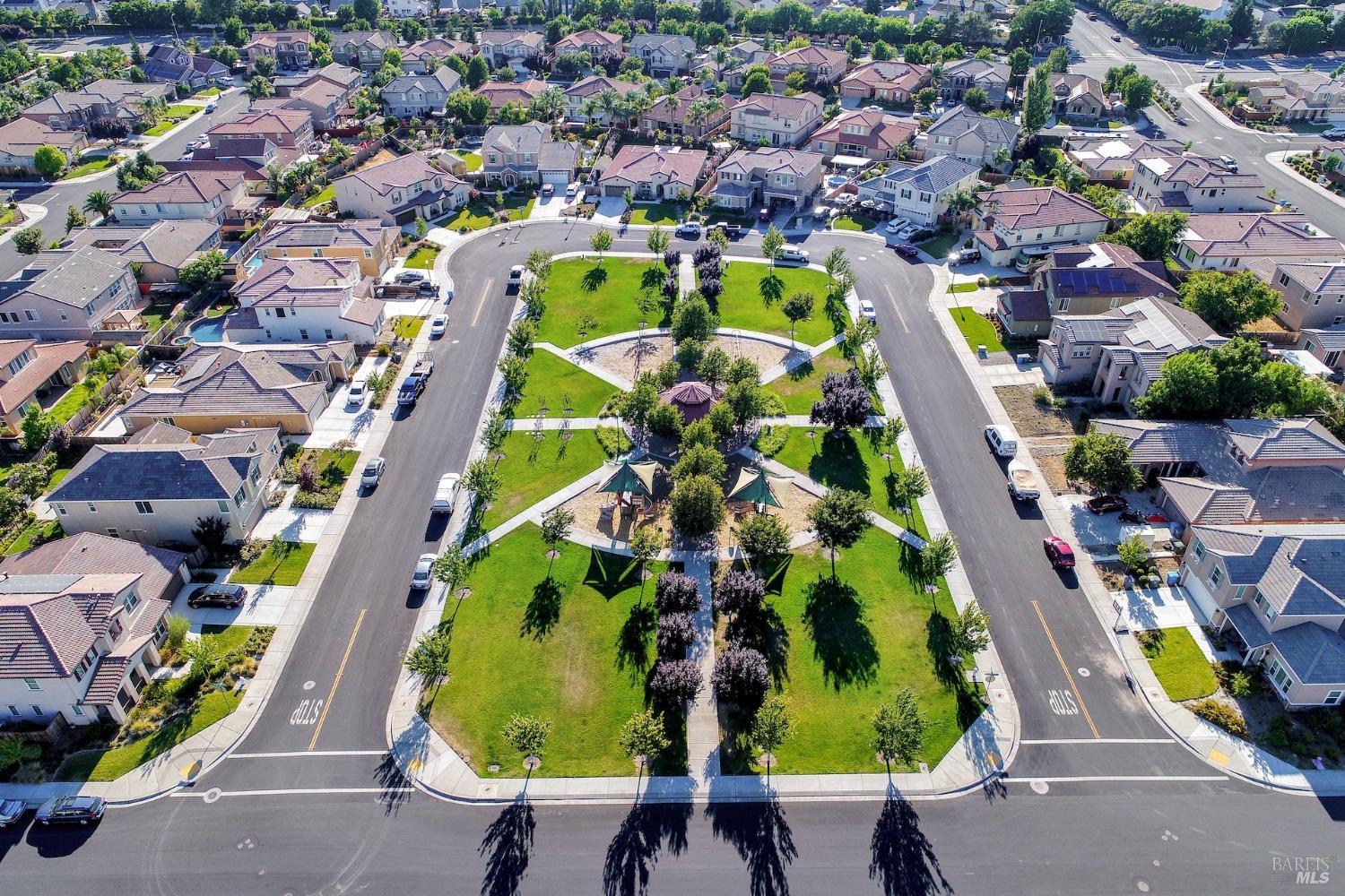 Detail Gallery Image 94 of 99 For 728 Canterbury Cir, Vacaville,  CA 95687 - 4 Beds | 3/1 Baths