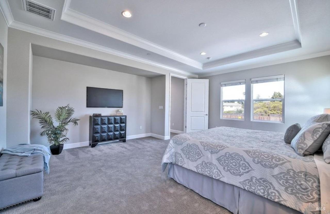 Detail Gallery Image 7 of 12 For 971 Serendipity Way, Napa,  CA 94558 - 3 Beds | 2/1 Baths