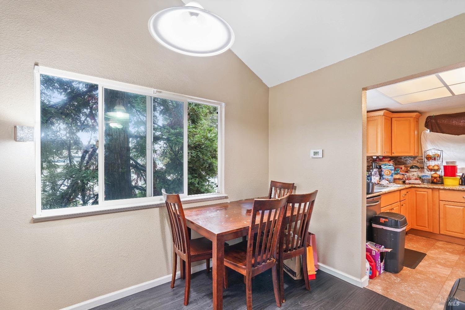 Detail Gallery Image 18 of 32 For 1844 Shirley Dr, Benicia,  CA 94510 - 2 Beds | 2 Baths