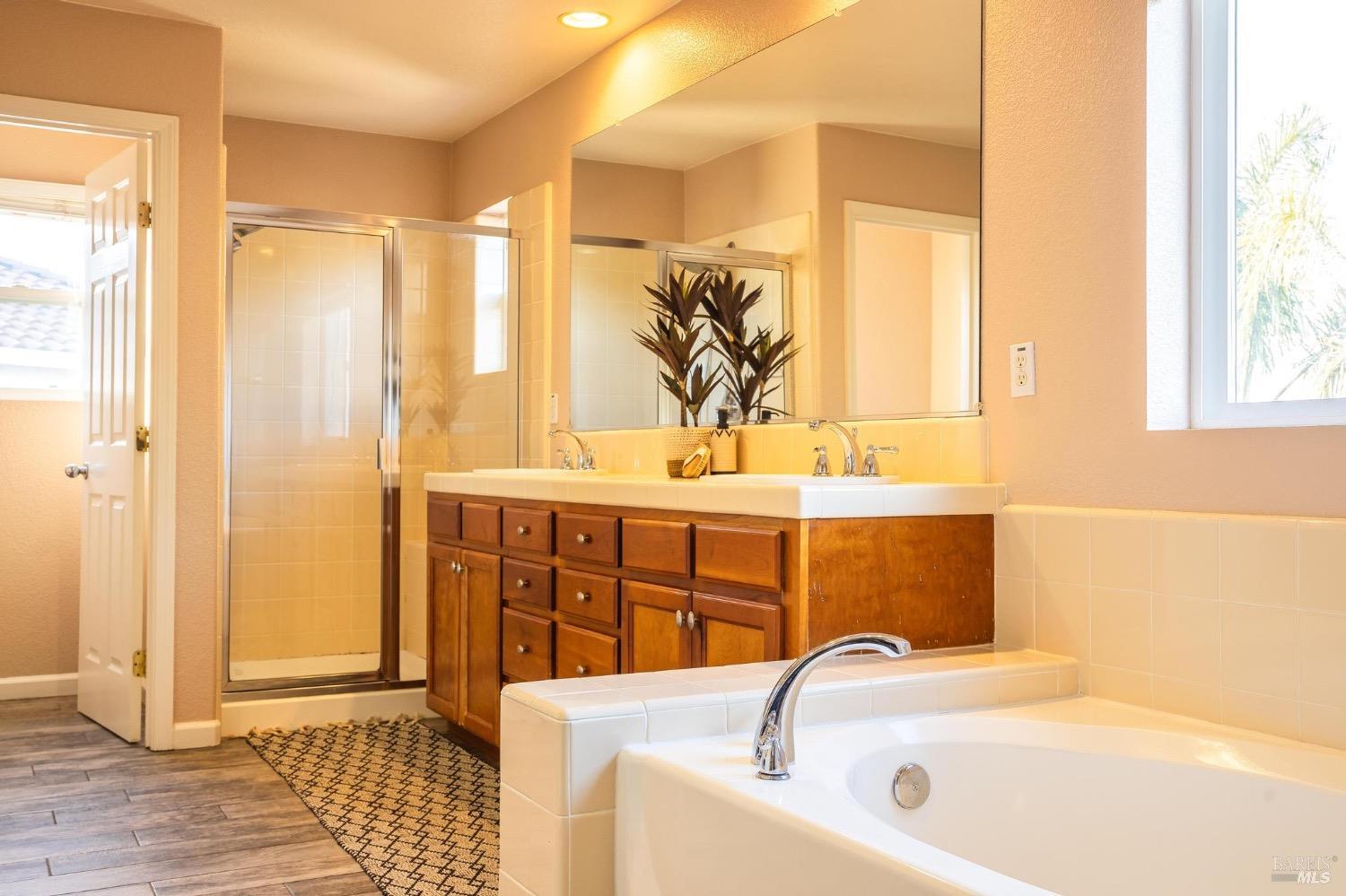 Detail Gallery Image 35 of 54 For 3915 Glacier Ct, Vallejo,  CA 94591 - 4 Beds | 3/1 Baths