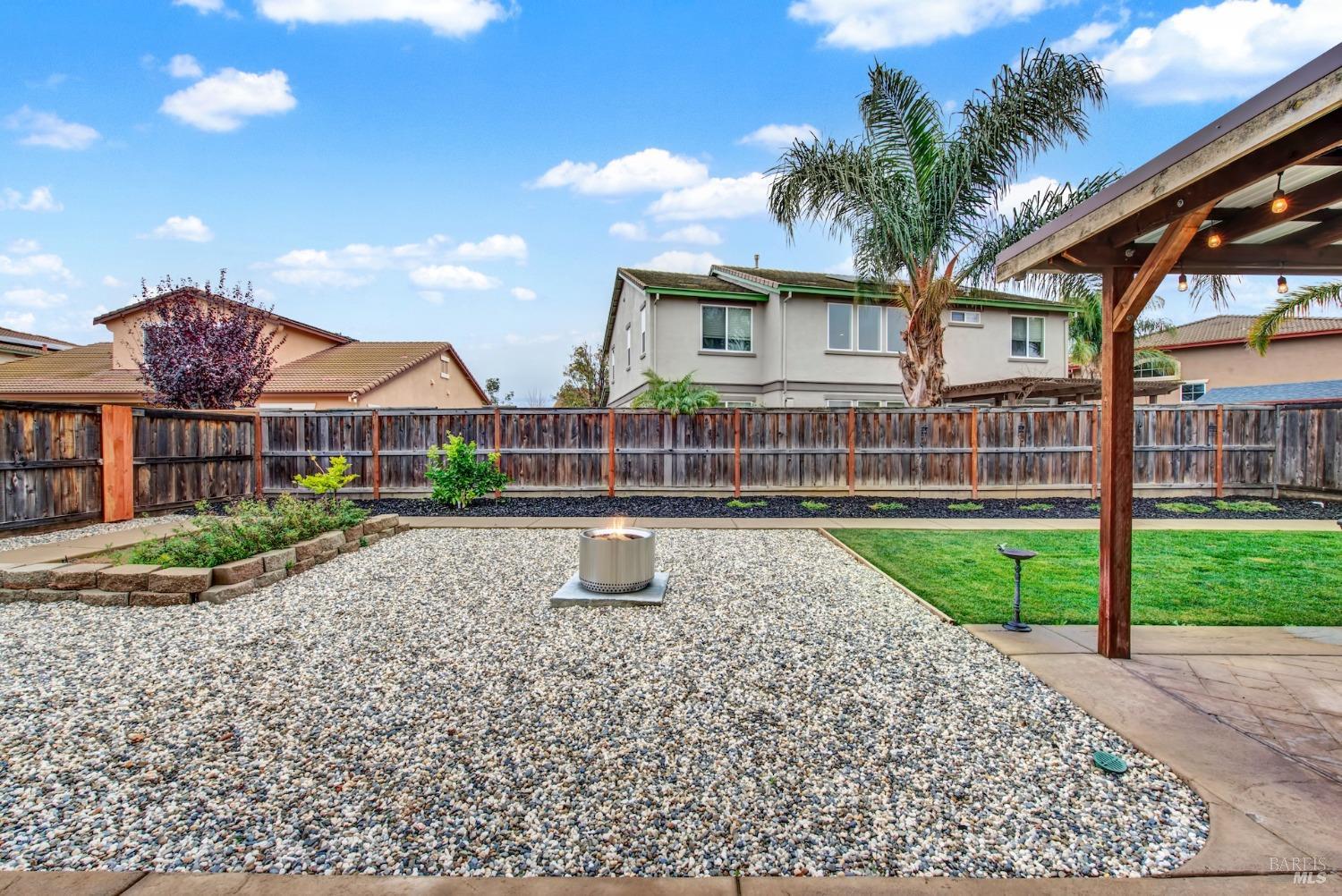 Detail Gallery Image 85 of 99 For 728 Canterbury Cir, Vacaville,  CA 95687 - 4 Beds | 3/1 Baths