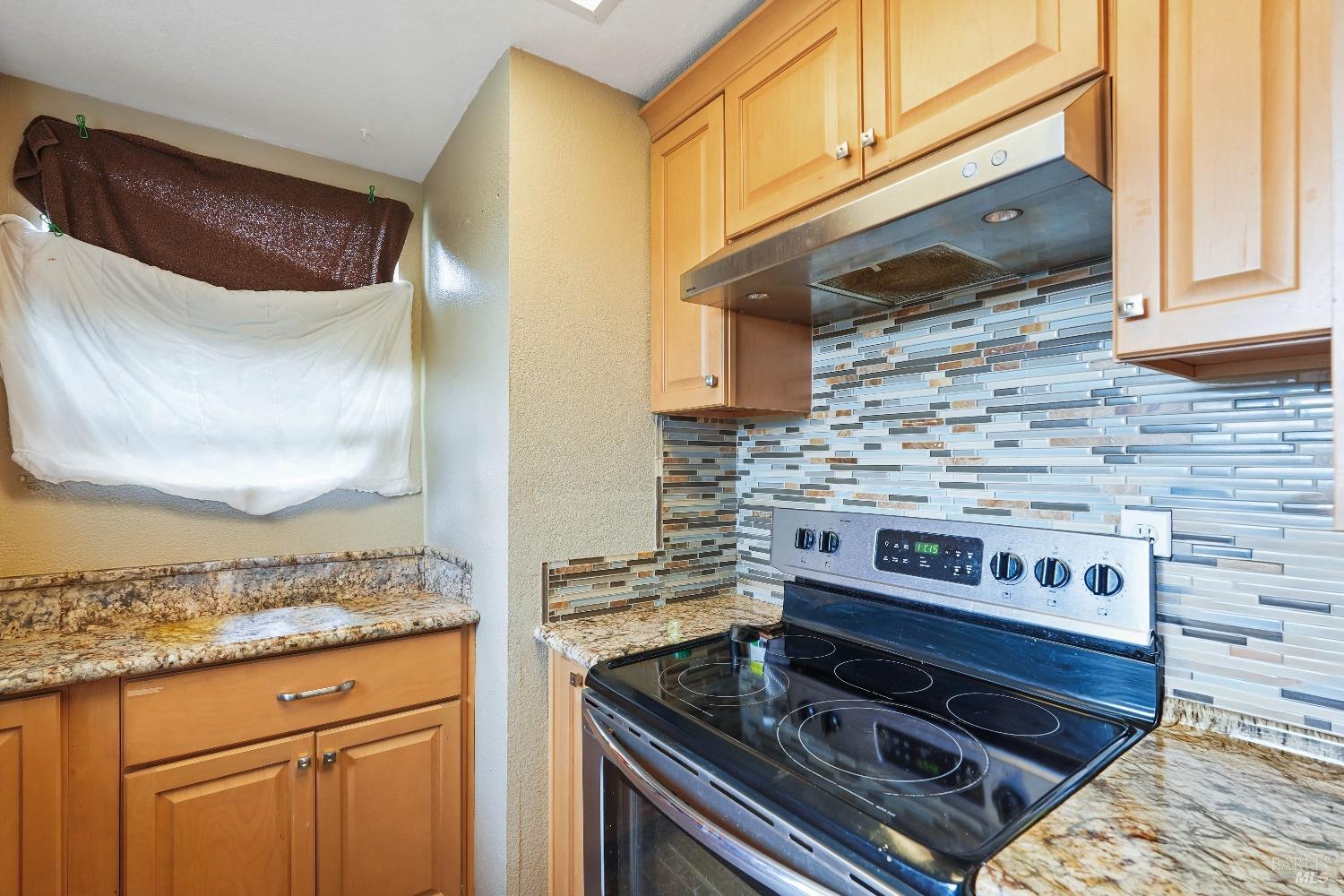 Detail Gallery Image 20 of 32 For 1844 Shirley Dr, Benicia,  CA 94510 - 2 Beds | 2 Baths