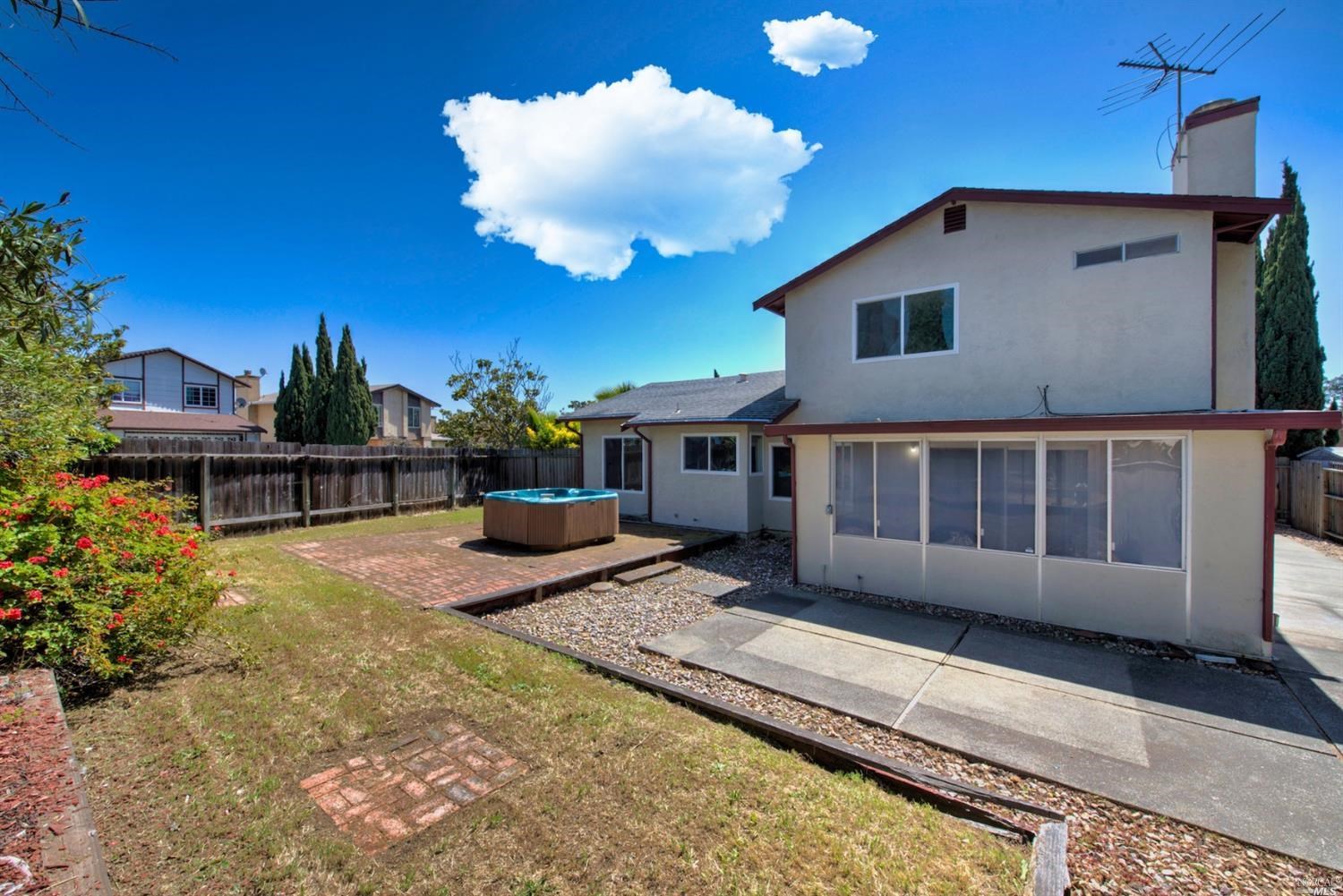 Detail Gallery Image 40 of 51 For 682 Quartz Ln, Vallejo,  CA 94589 - 4 Beds | 2/1 Baths