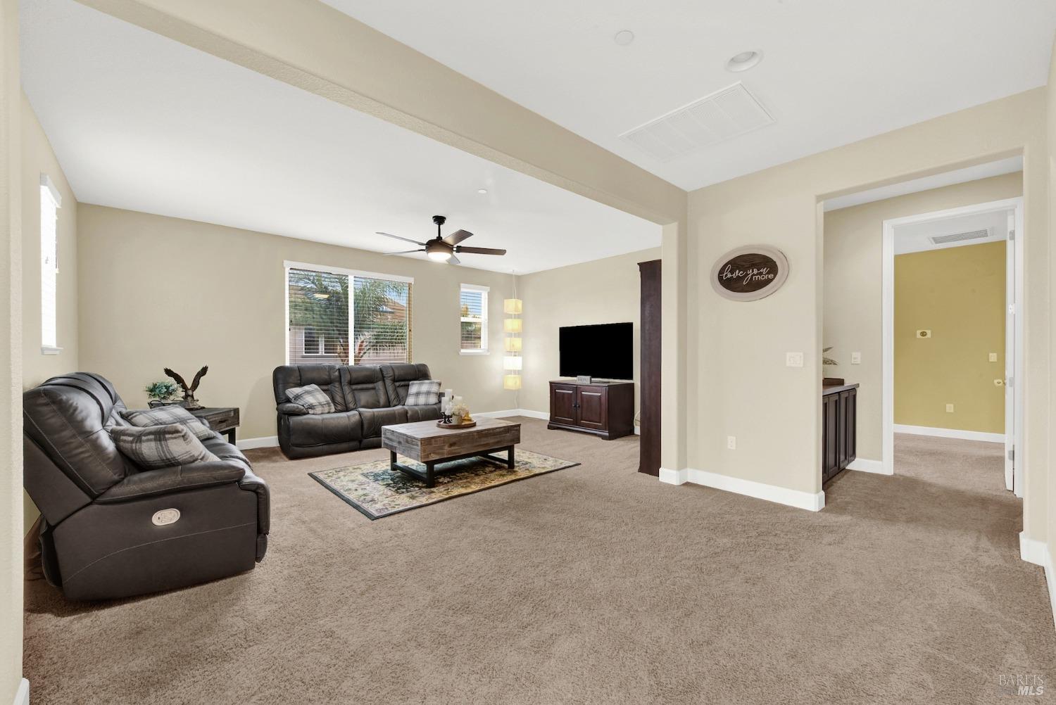 Detail Gallery Image 48 of 99 For 728 Canterbury Cir, Vacaville,  CA 95687 - 4 Beds | 3/1 Baths