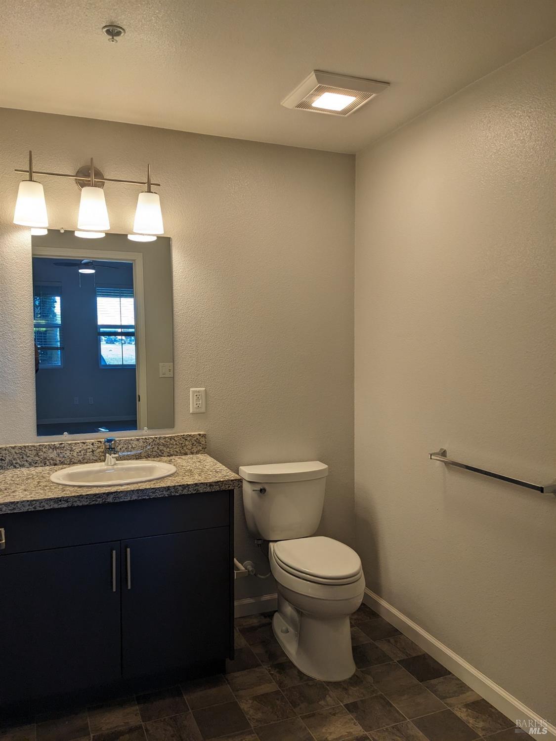 Detail Gallery Image 7 of 12 For 1225 Mccoy Creek Way #1,  Suisun City,  CA 94585 - 1 Beds | 1/1 Baths