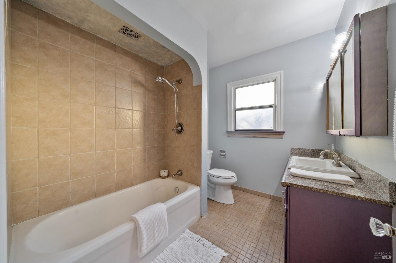 Detail Gallery Image 21 of 37 For 113 Muller St, Vallejo,  CA 94590 - 2 Beds | 2 Baths