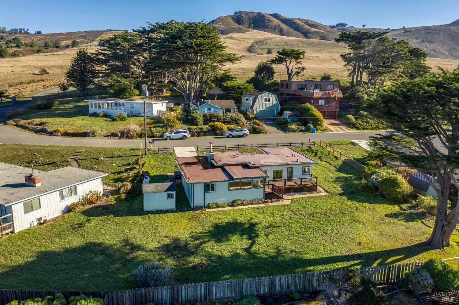 Conch Avenue, Bodega Bay, California image 2