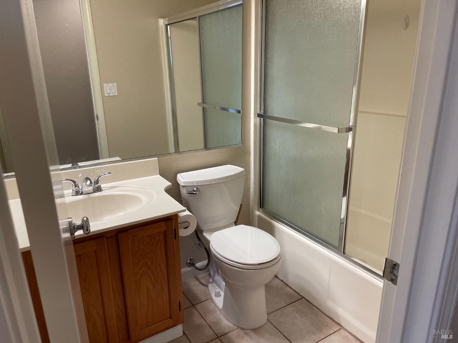 Detail Gallery Image 14 of 21 For 325 Robin Cir, Vacaville,  CA 95687 - 3 Beds | 2 Baths