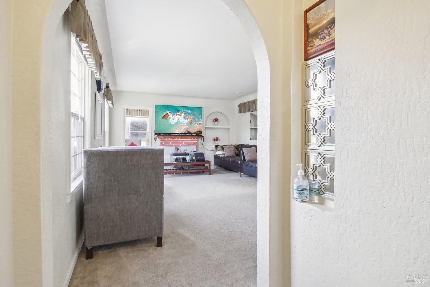 Detail Gallery Image 7 of 35 For 337 Moorland St, Vallejo,  CA 94590 - 3 Beds | 1/1 Baths