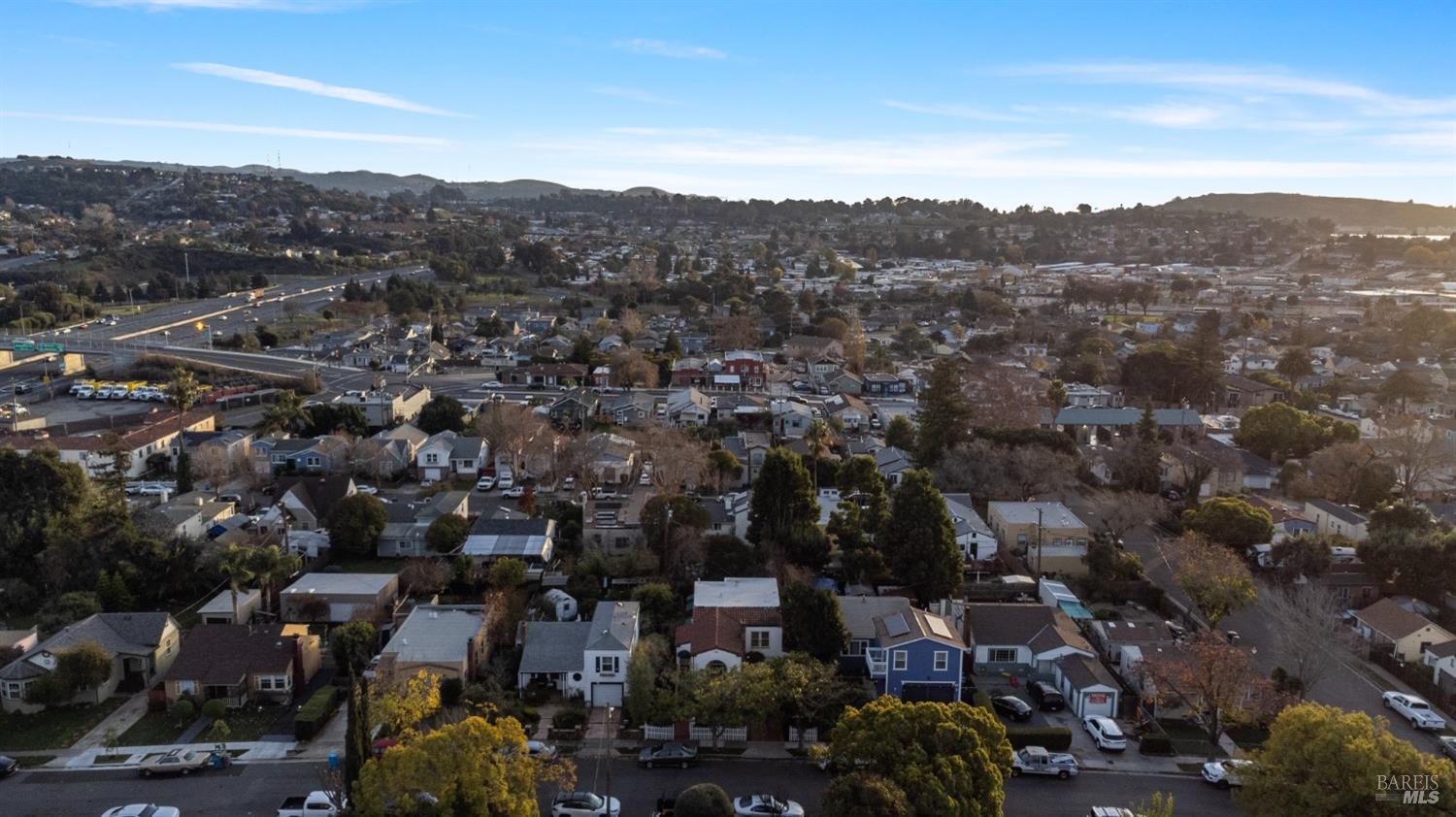 Detail Gallery Image 7 of 37 For 113 Muller St, Vallejo,  CA 94590 - 2 Beds | 2 Baths