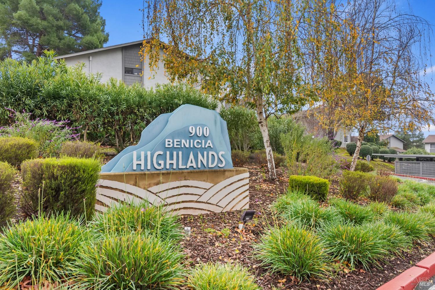 Detail Gallery Image 1 of 27 For 900 Cambridge Dr #103,  Benicia,  CA 94510 - 1 Beds | 1 Baths