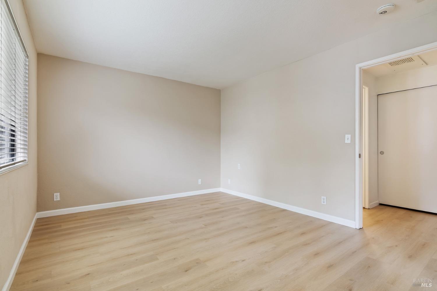 Detail Gallery Image 22 of 27 For 900 Cambridge Dr #103,  Benicia,  CA 94510 - 1 Beds | 1 Baths