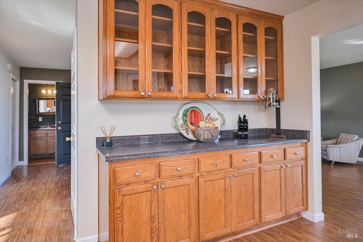 Detail Gallery Image 19 of 35 For 218 Spring Ridge Ln, Petaluma,  CA 94952 - 4 Beds | 2/1 Baths