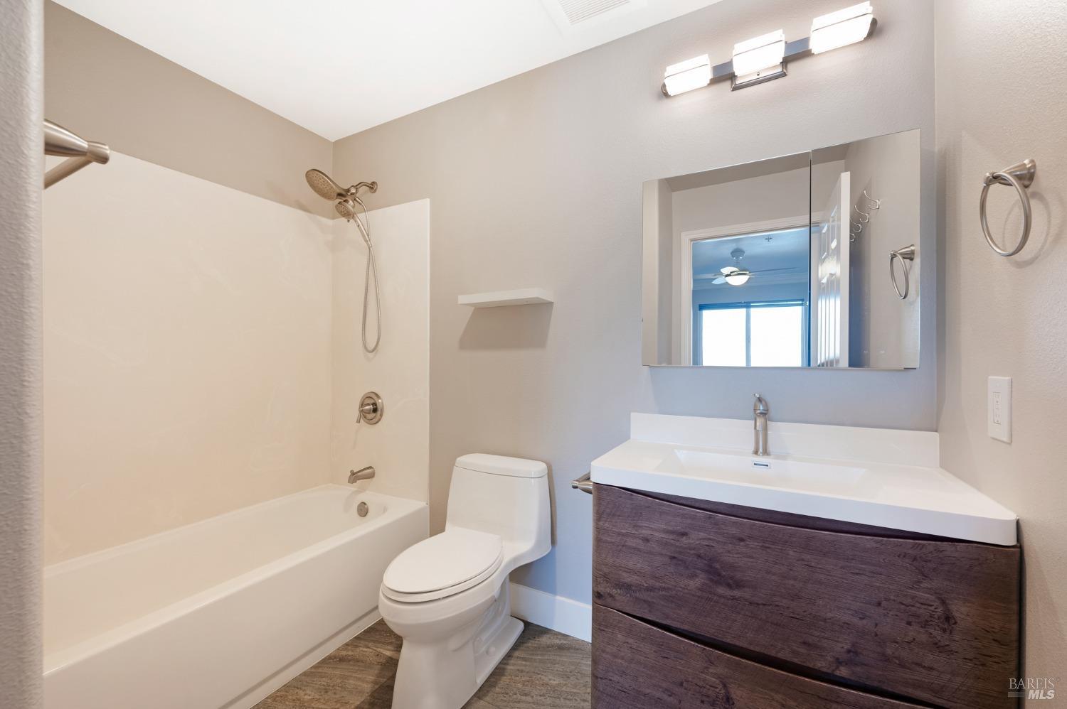 Detail Gallery Image 22 of 40 For 225 Burt St #35,  Santa Rosa,  CA 95407 - 2 Beds | 2 Baths