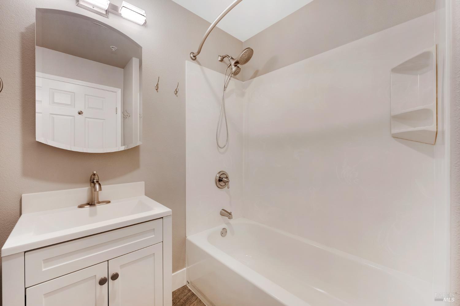 Detail Gallery Image 18 of 40 For 225 Burt St #35,  Santa Rosa,  CA 95407 - 2 Beds | 2 Baths