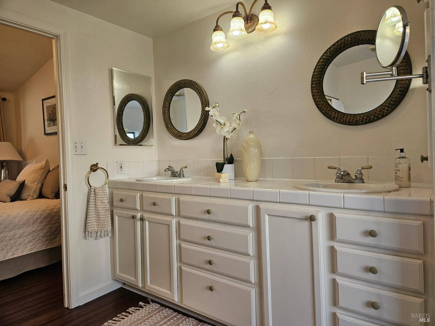 Detail Gallery Image 18 of 28 For 14 Redondo Ct 14, Saint Helena,  CA 94574 - 2 Beds | 2 Baths