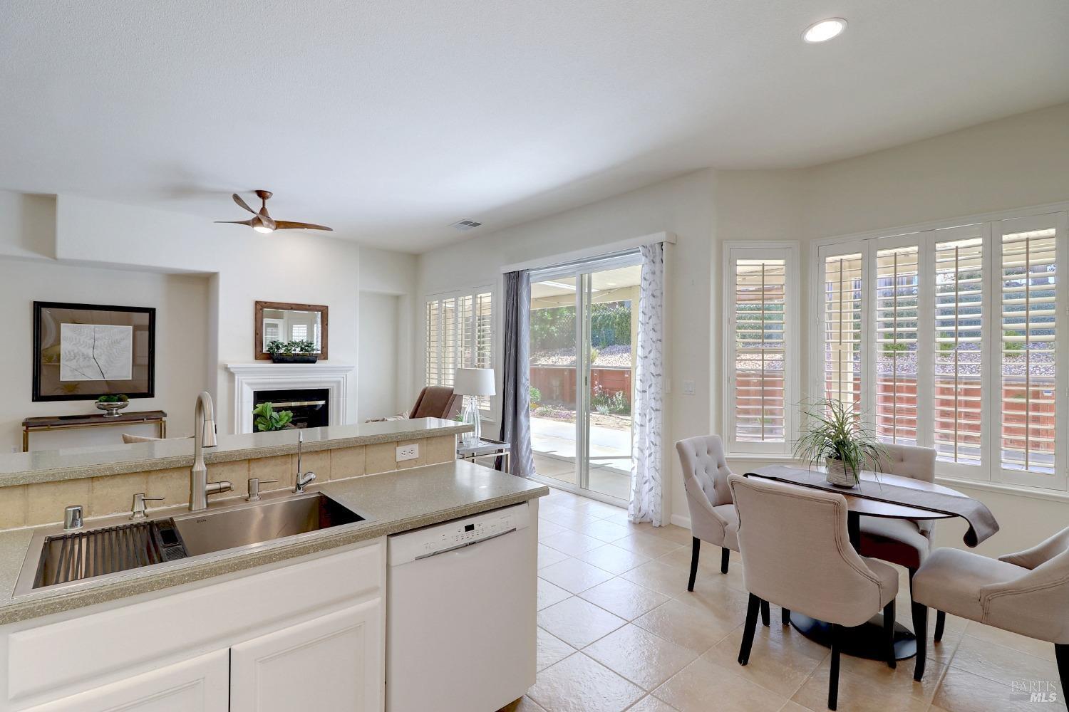 Detail Gallery Image 24 of 96 For 507 Twin Lakes Ln, Rio Vista,  CA 94571 - 2 Beds | 2/1 Baths