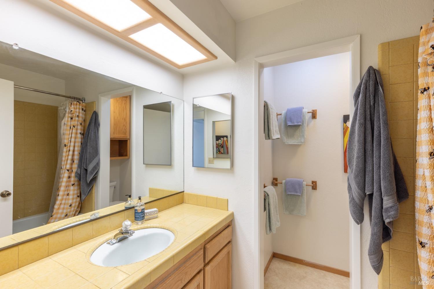 Detail Gallery Image 14 of 24 For 485 Jewel Ave, Sebastopol,  CA 95472 - 3 Beds | 2/1 Baths