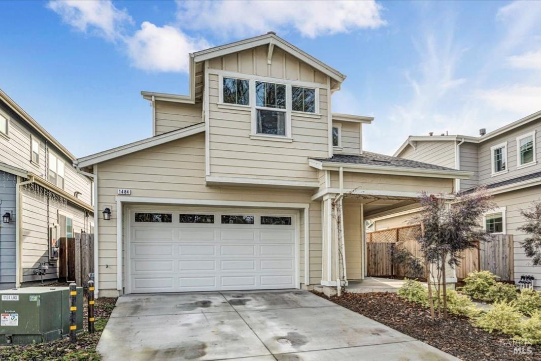 Detail Gallery Image 1 of 18 For 1484 Imwalle Dr, Santa Rosa,  CA 95401 - 3 Beds | 2/1 Baths