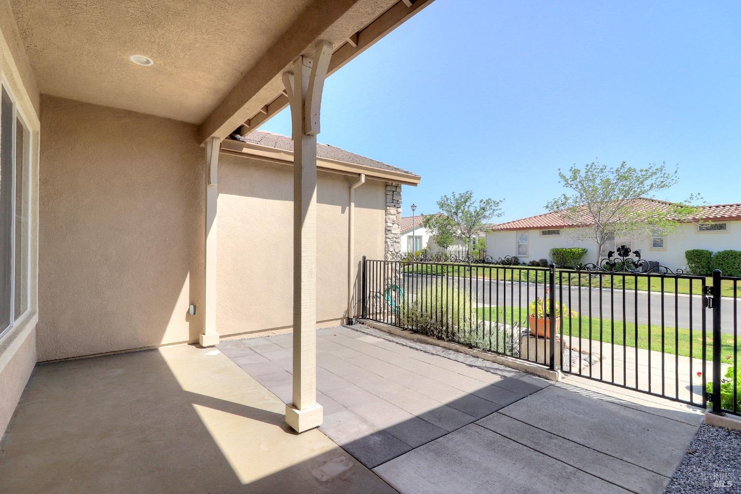 Detail Gallery Image 7 of 96 For 507 Twin Lakes Ln, Rio Vista,  CA 94571 - 2 Beds | 2/1 Baths