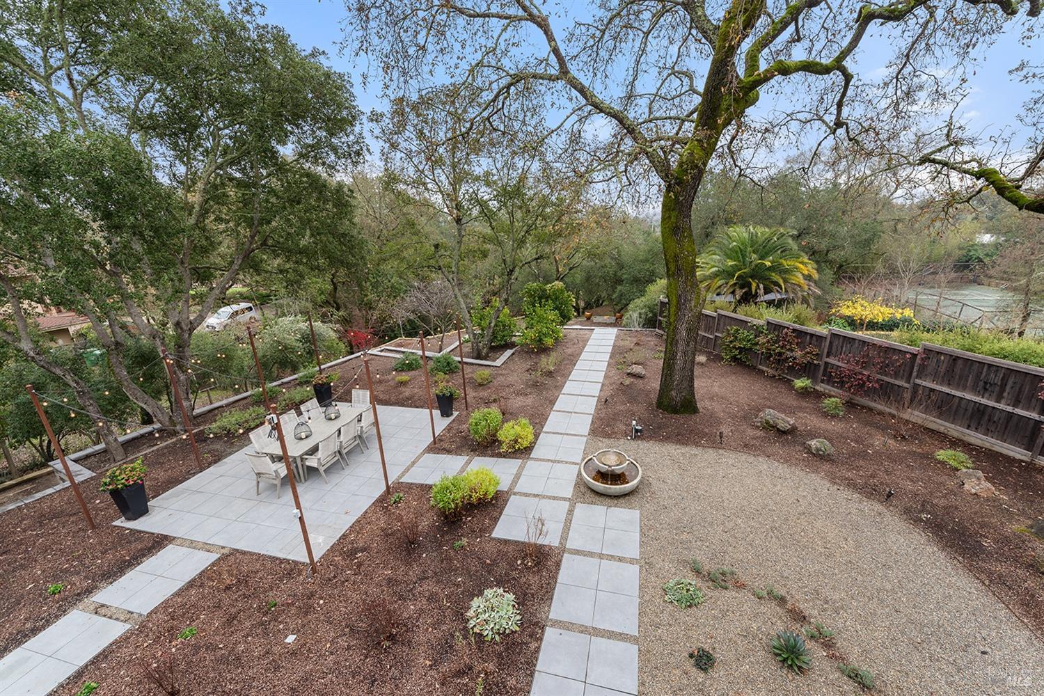 Detail Gallery Image 30 of 50 For 604 Coghlan Rd, Healdsburg,  CA 95448 - 4 Beds | 4/1 Baths