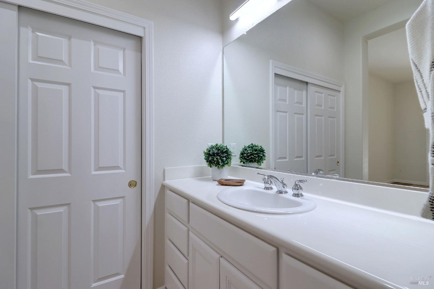 Detail Gallery Image 43 of 96 For 507 Twin Lakes Ln, Rio Vista,  CA 94571 - 2 Beds | 2/1 Baths