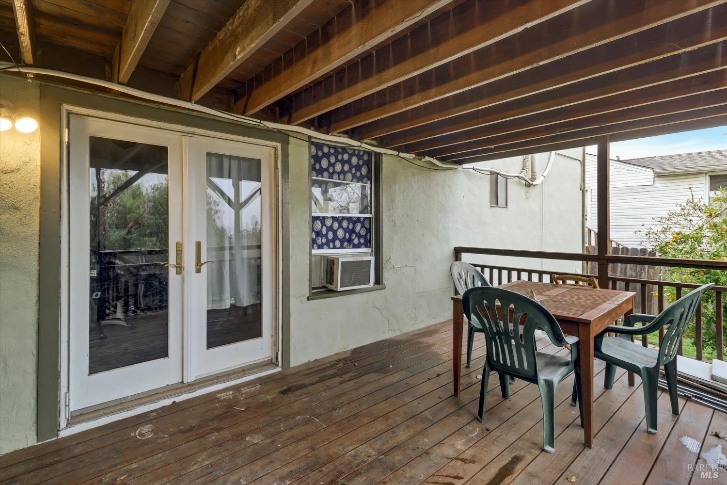 Detail Gallery Image 21 of 32 For 76 Buena Vis, Benicia,  CA 94510 - 3 Beds | 2 Baths