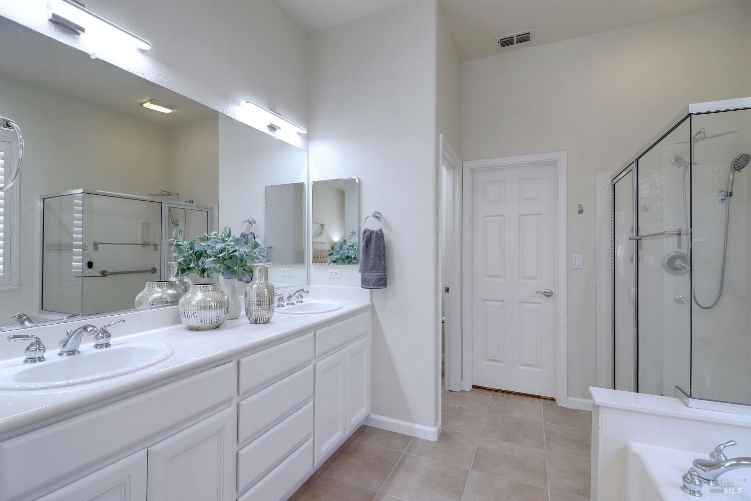 Detail Gallery Image 32 of 96 For 507 Twin Lakes Ln, Rio Vista,  CA 94571 - 2 Beds | 2/1 Baths