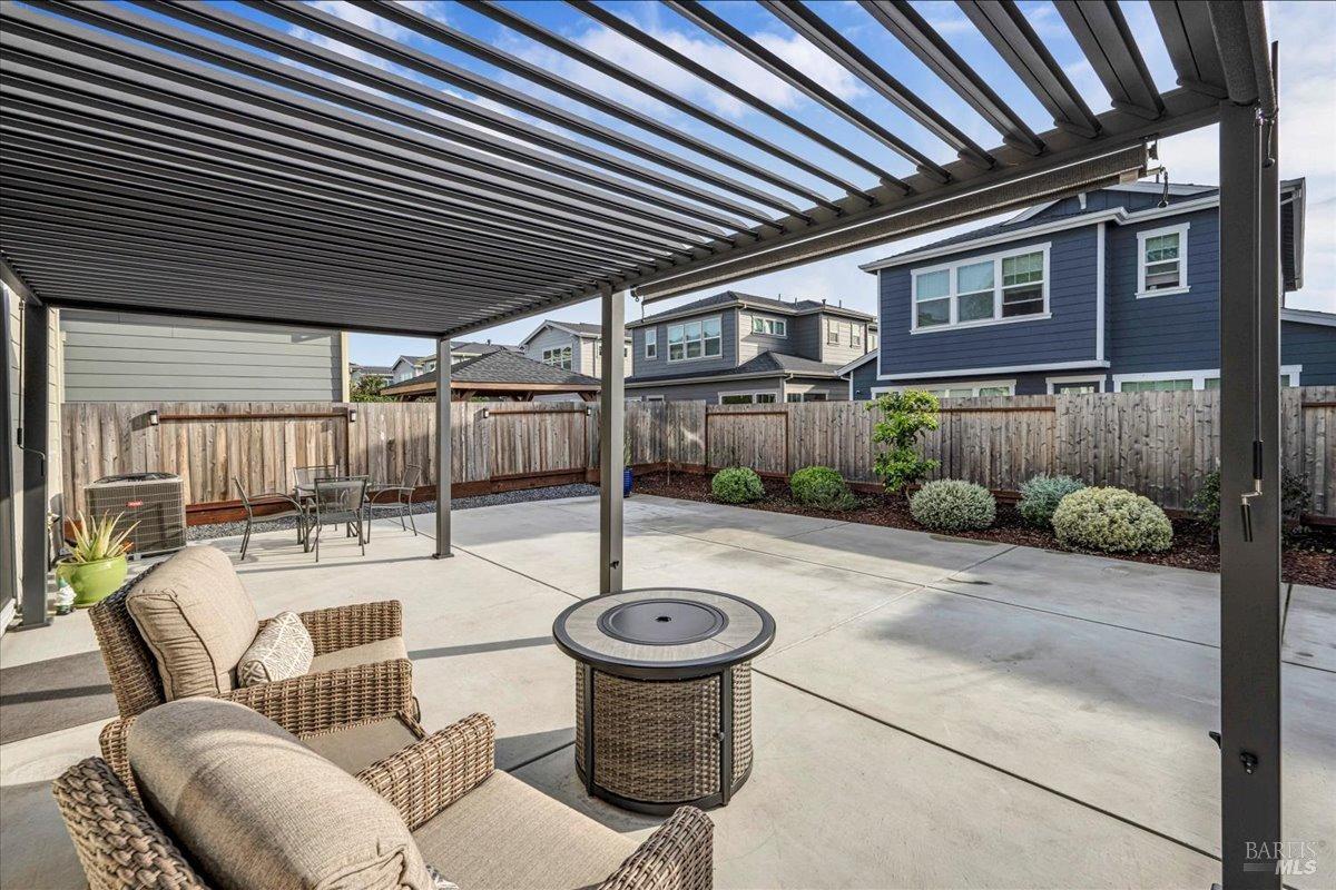 Detail Gallery Image 18 of 18 For 1484 Imwalle Dr, Santa Rosa,  CA 95401 - 3 Beds | 2/1 Baths