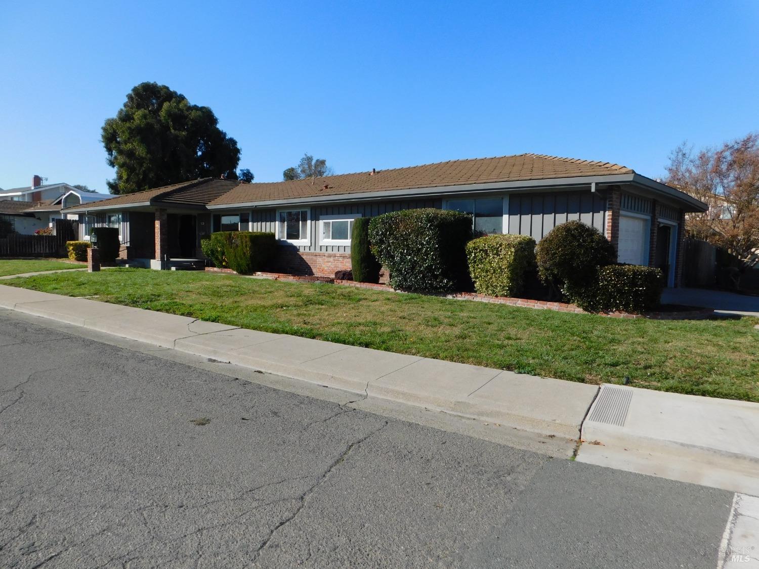 Detail Gallery Image 6 of 56 For 200 Drouin Dr, Rio Vista,  CA 94571 - 3 Beds | 2/1 Baths