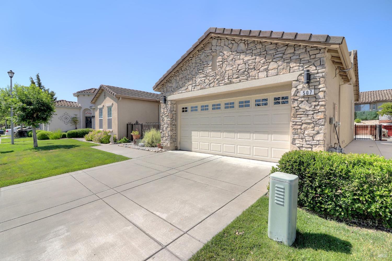 Detail Gallery Image 3 of 96 For 507 Twin Lakes Ln, Rio Vista,  CA 94571 - 2 Beds | 2/1 Baths