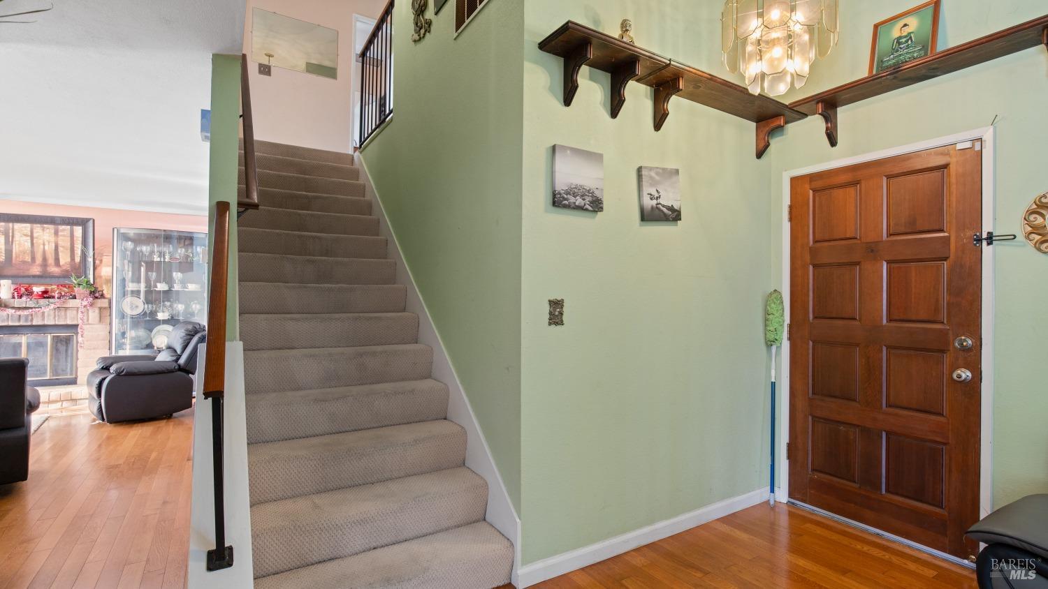 Detail Gallery Image 9 of 48 For 449 Catalina Way, Vallejo,  CA 94589 - 3 Beds | 2/1 Baths